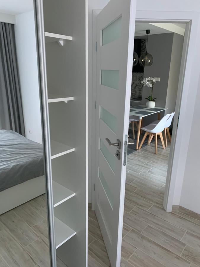 Apartament Batorego 7 Z Parkingiem Gdynia Esterno foto